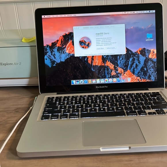 MacBook Pro - Picture 3 of 3